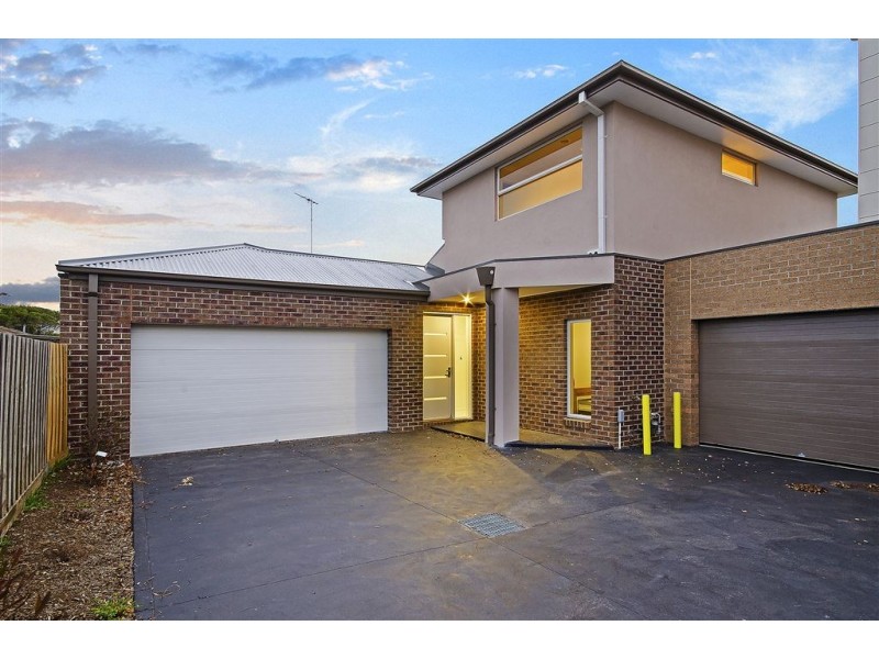4/22 Myrtle Grove, North Shore VIC 3214