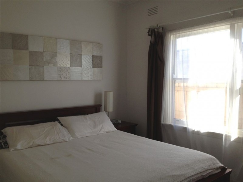 1/14 Waiora Avenue, Hamlyn Heights VIC 3215