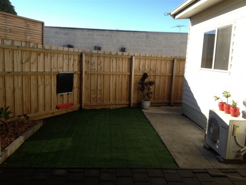 1/14 Waiora Avenue, Hamlyn Heights VIC 3215