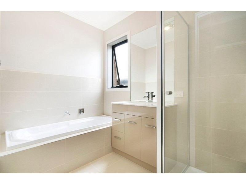 18 Tolson Court, Norlane VIC 3214