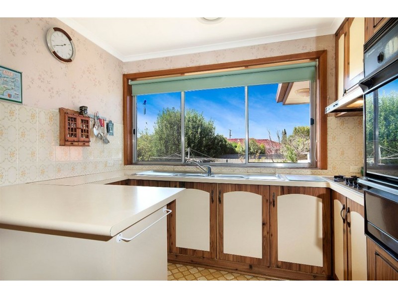 9 Dalmont Crescent, Norlane VIC 3214