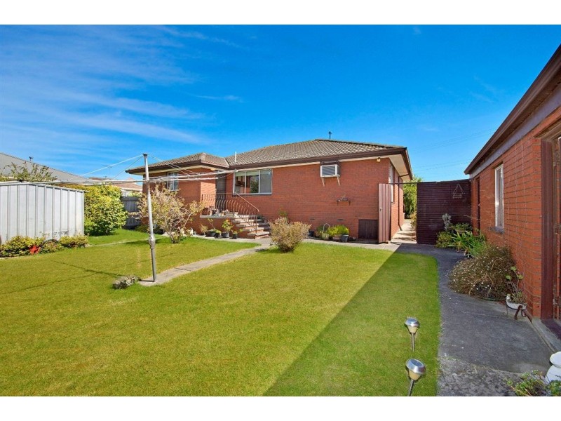 9 Dalmont Crescent, Norlane VIC 3214