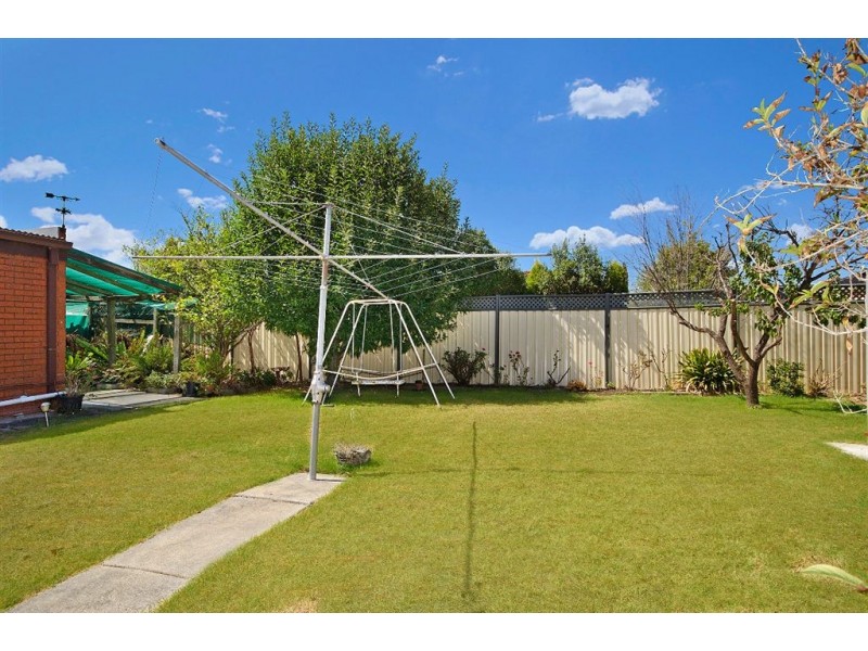 9 Dalmont Crescent, Norlane VIC 3214