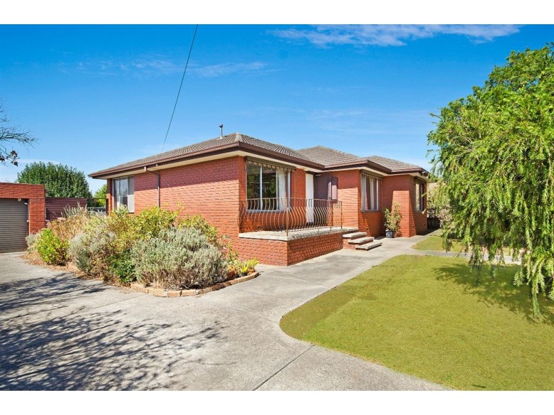 9 Dalmont Crescent, Norlane VIC 3214