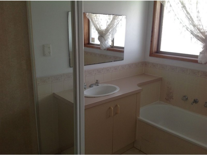 38 Browning Drive, Corio VIC 3214