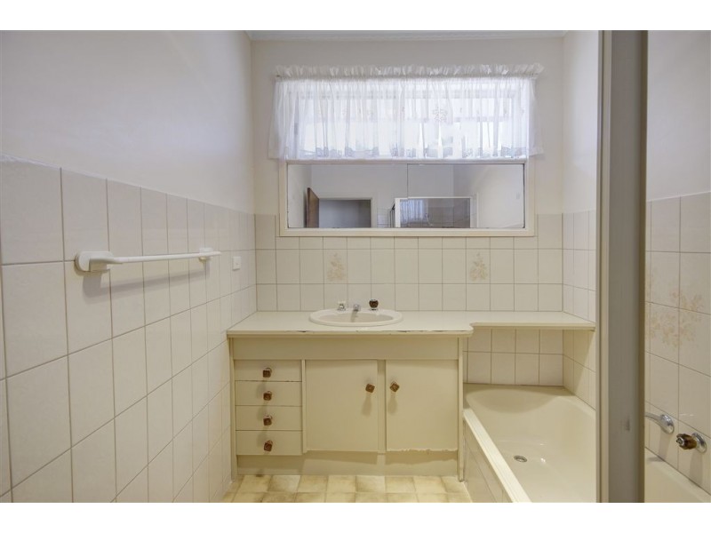 33 Jabone Terrace, Bell Park VIC 3215