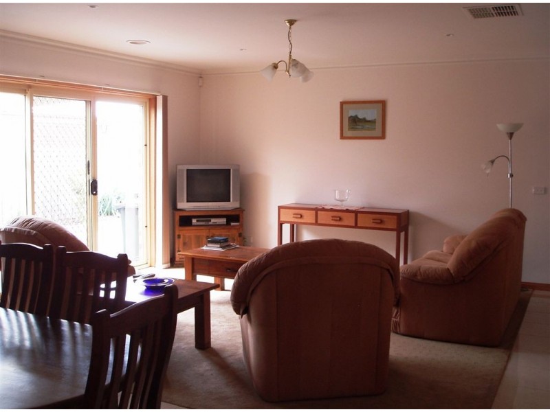 4 Nicole Court, Bell Park VIC 3215