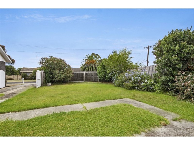 16 Harding Street, Corio VIC 3214