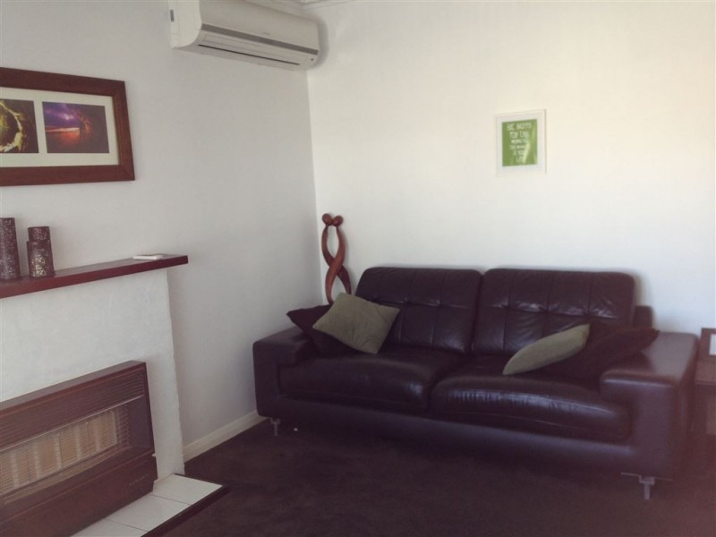 1/14 Waiora Avenue, Hamlyn Heights VIC 3215