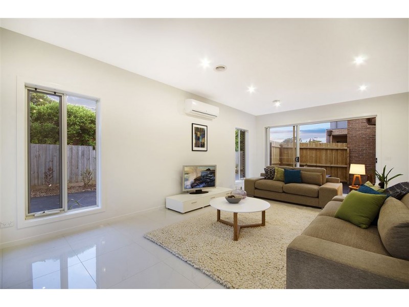 1/22 Myrtle Grove, North Shore VIC 3214