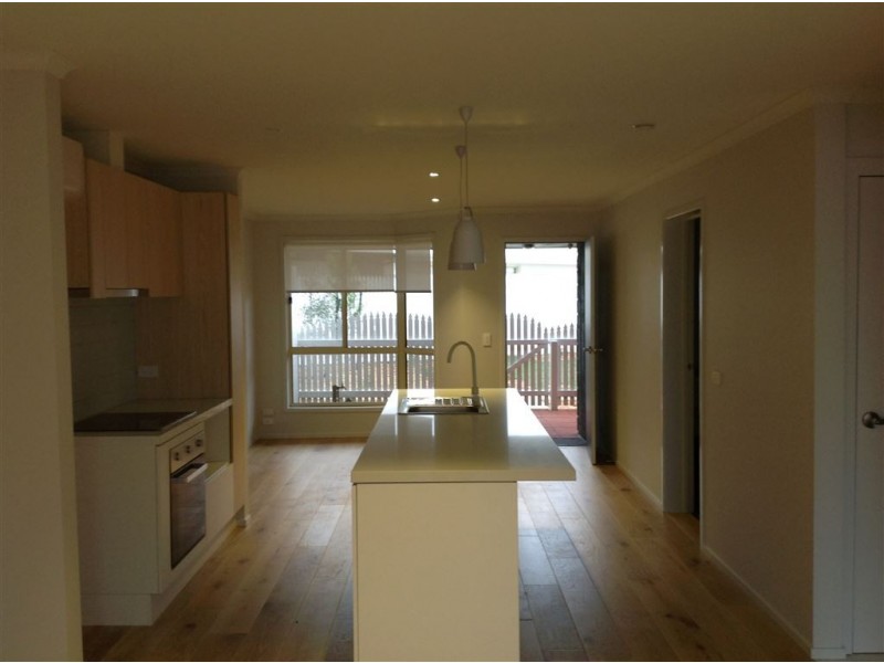 13/180 Cox Road, Lovely Banks VIC 3221