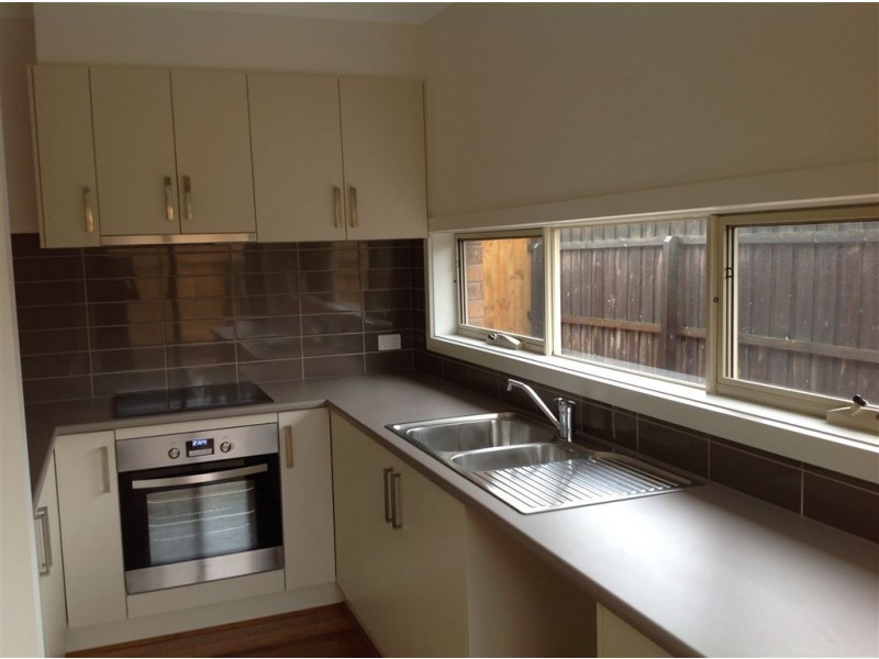 2/43 Yaraan Street, Bell Park VIC 3215