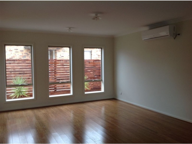 2/43 Yaraan Street, Bell Park VIC 3215