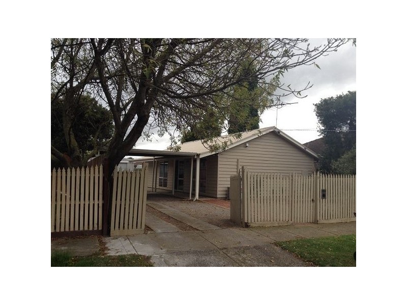 9 Rodbrough Crescent, Corio VIC 3214