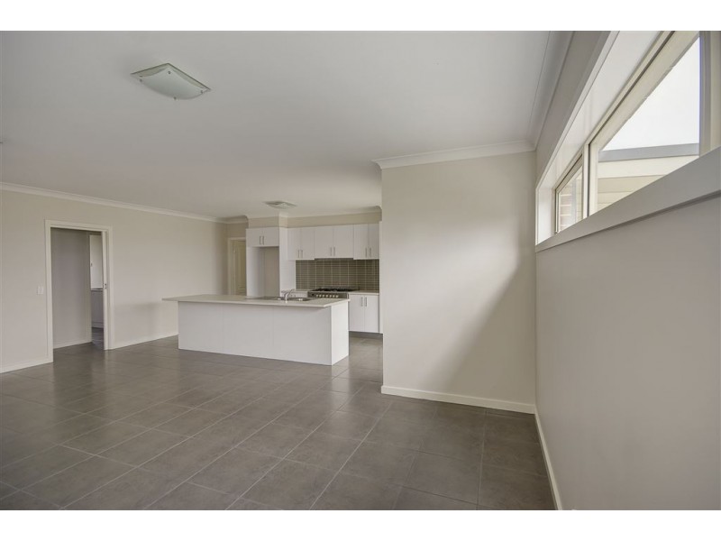 3/4 Reta Close, Leopold VIC 3224
