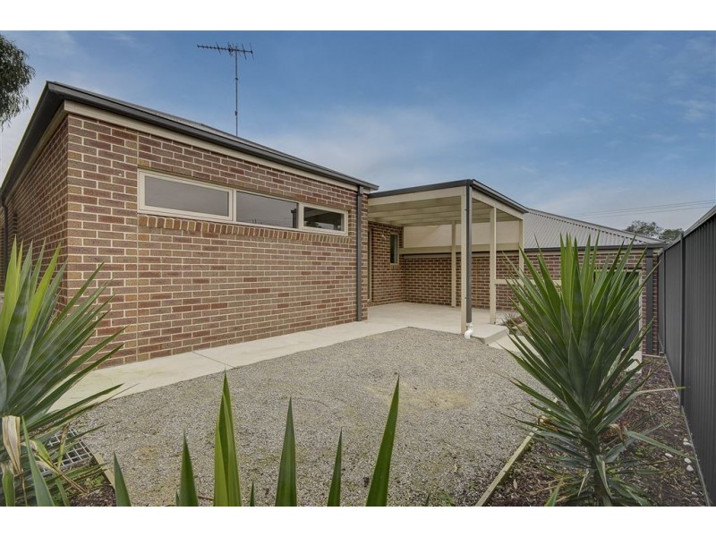 3/4 Reta Close, Leopold VIC 3224