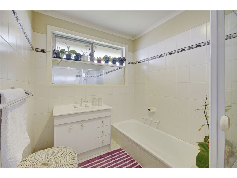 12 Korumburra Close, Norlane VIC 3214