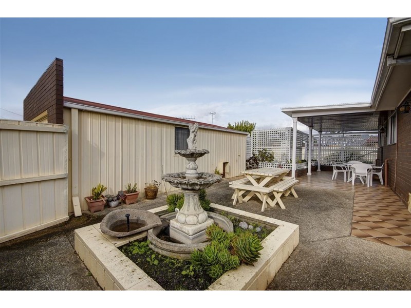 23 Atami Crescent, Corio VIC 3214