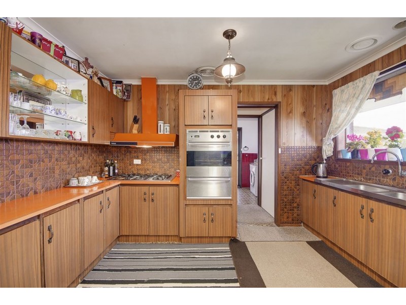 8 Amaroo Court, Bell Park VIC 3215