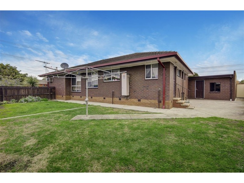 8 Amaroo Court, Bell Park VIC 3215