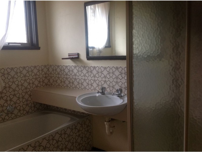 42 Kanooka Drive, Corio VIC 3214