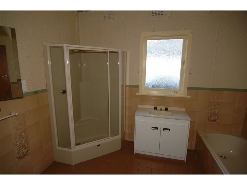 156 West Fyans Street, Newtown VIC 3220