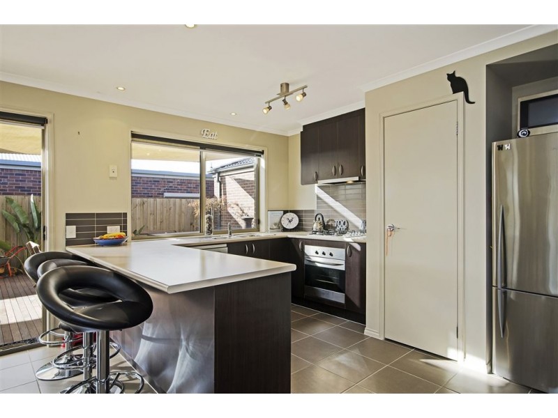 2 Geraghty Court, Lovely Banks VIC 3221