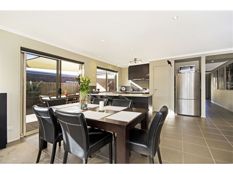 2 Geraghty Court, Lovely Banks VIC 3221