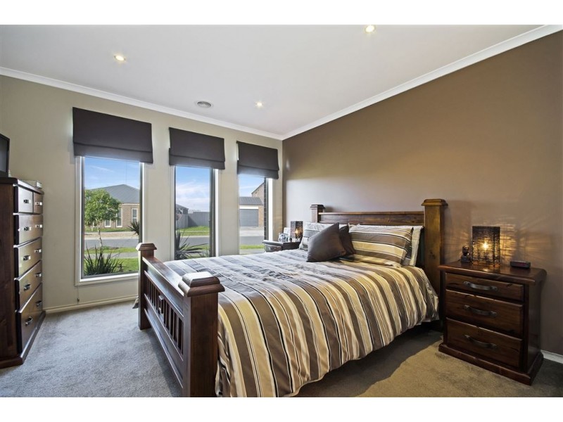 2 Geraghty Court, Lovely Banks VIC 3221