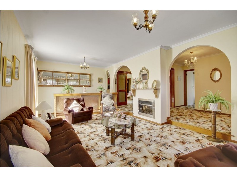 13 Wellwood Avenue, Norlane VIC 3214