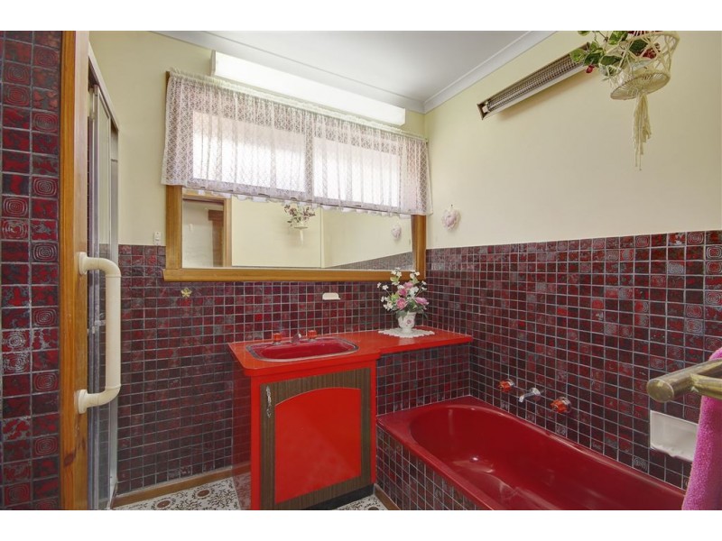 13 Wellwood Avenue, Norlane VIC 3214