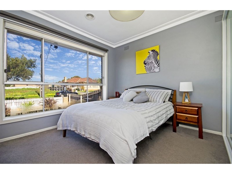 10 Thorburn Street, Bell Park VIC 3215