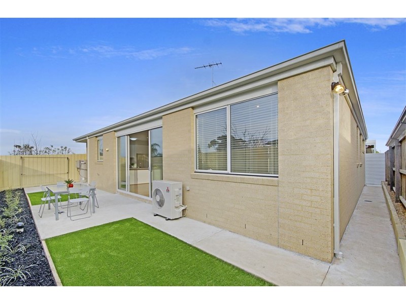 2/52 Curtin Street, Bell Park VIC 3215