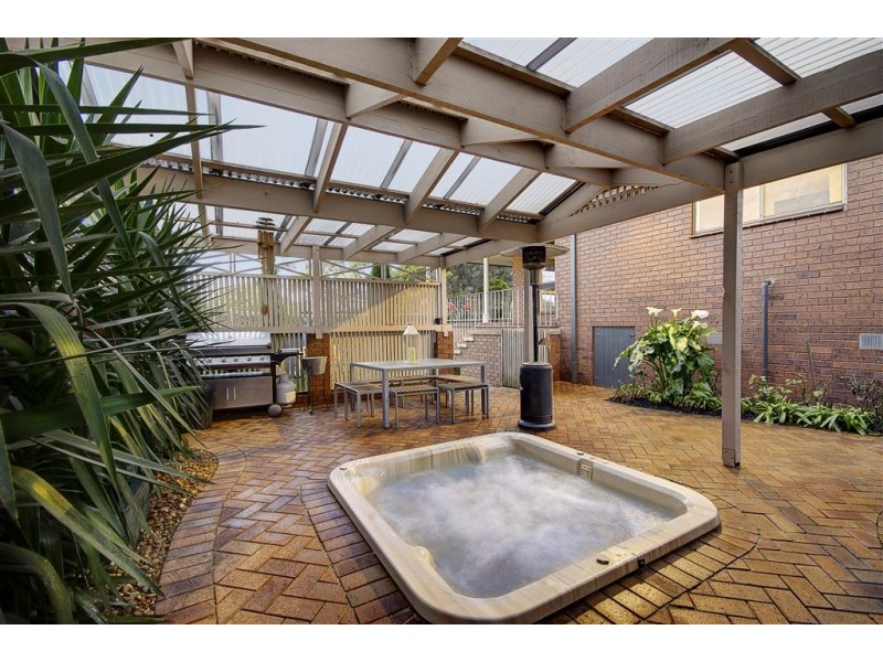 1 Darcy Crescent, Bell Post Hill VIC 3215