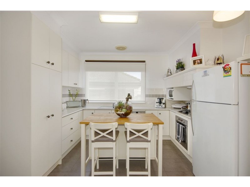 5 Maple Crescent, Bell Park VIC 3215