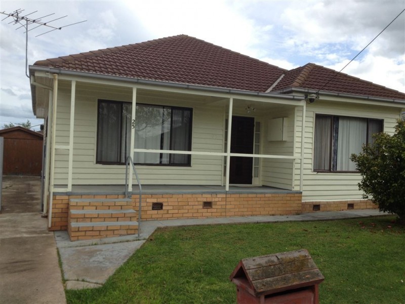 25 Deakin Street, Bell Park VIC 3215