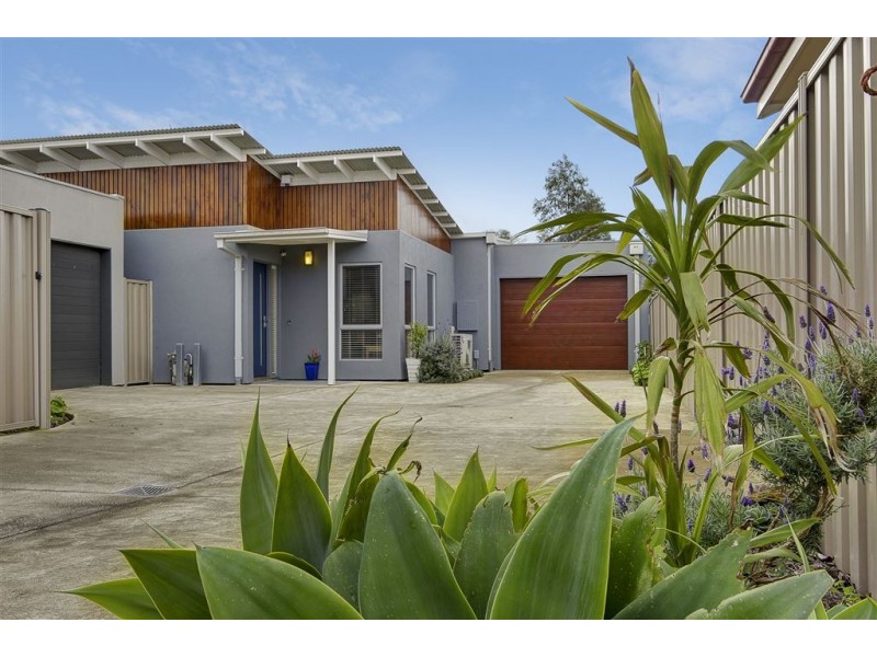 2/40 Thorburn Street, Bell Park VIC 3215