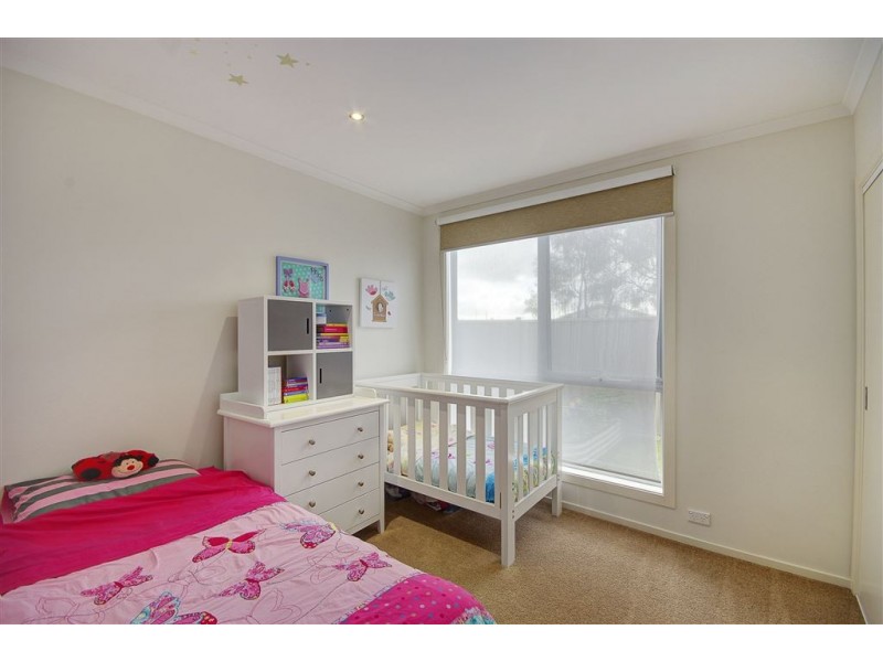 2/40 Thorburn Street, Bell Park VIC 3215