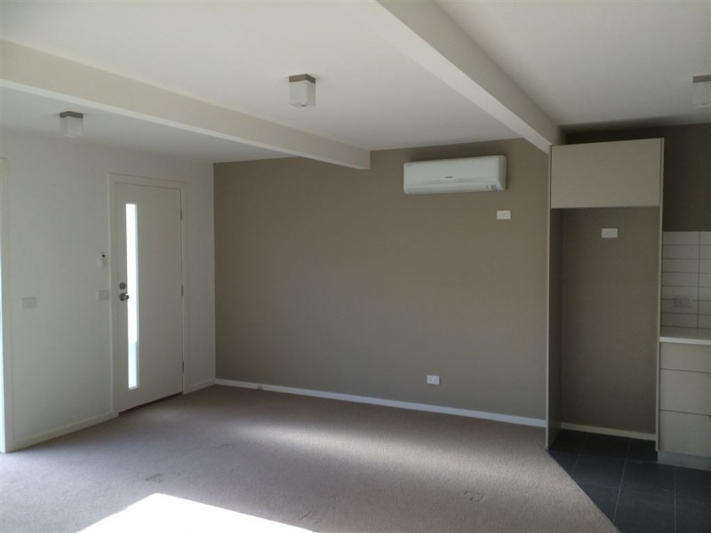 2 436 Ryrie Street, East Geelong VIC 3219