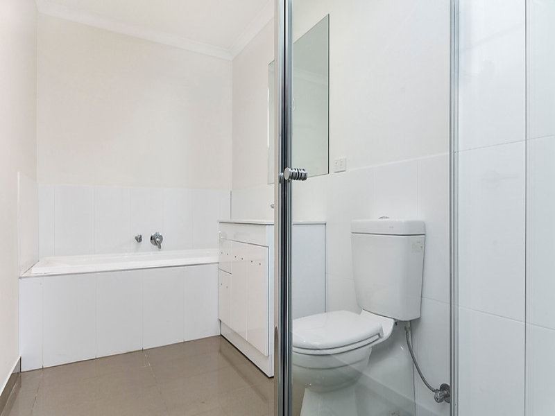 2/3 Korumburra Close, Norlane West, Norlane VIC 3214