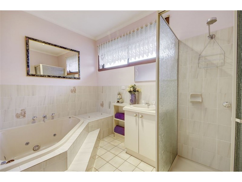 22 Wilkins Close, Corio VIC 3214