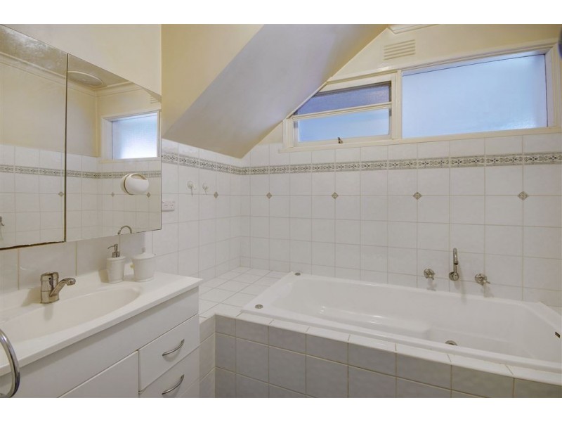 12 Fairy Street, Bell Post Hill VIC 3215