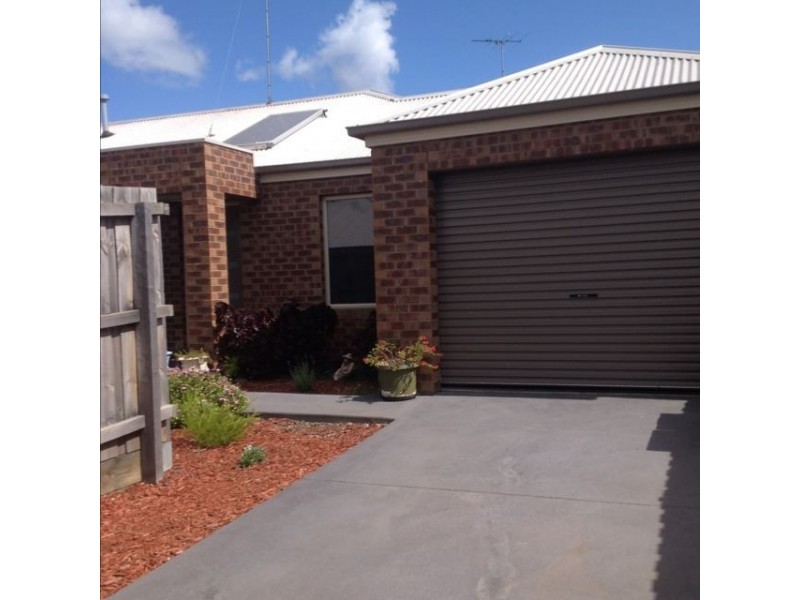 2/23 Ralph Court, Bell Park VIC 3215