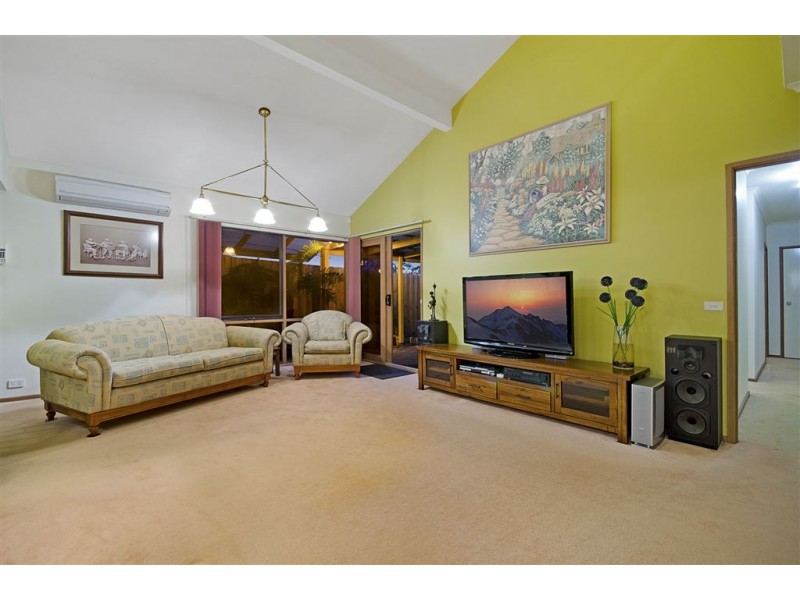 20 Nanworen Crescent, Bell Park VIC 3215