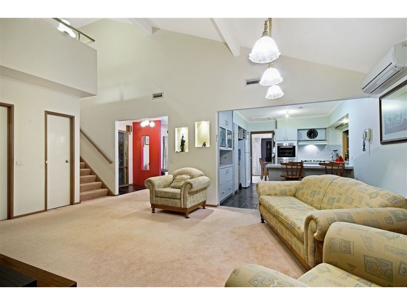 20 Nanworen Crescent, Bell Park VIC 3215