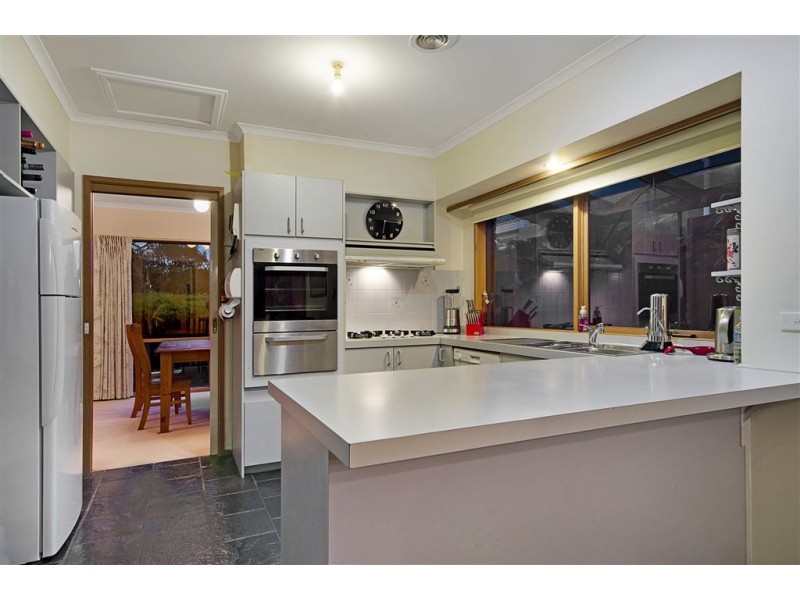20 Nanworen Crescent, Bell Park VIC 3215