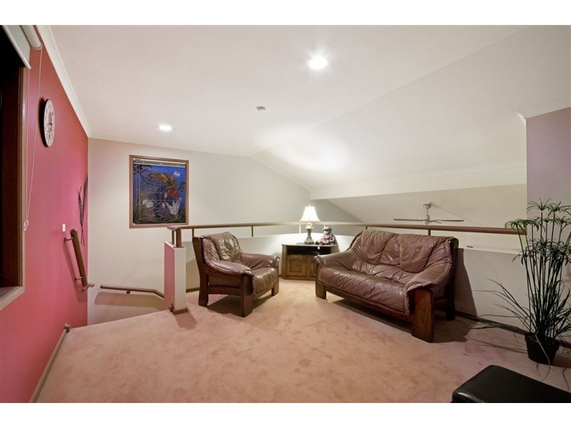 20 Nanworen Crescent, Bell Park VIC 3215