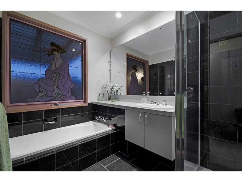 20 Nanworen Crescent, Bell Park VIC 3215