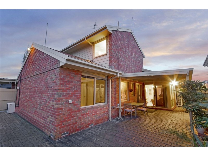 20 Nanworen Crescent, Bell Park VIC 3215