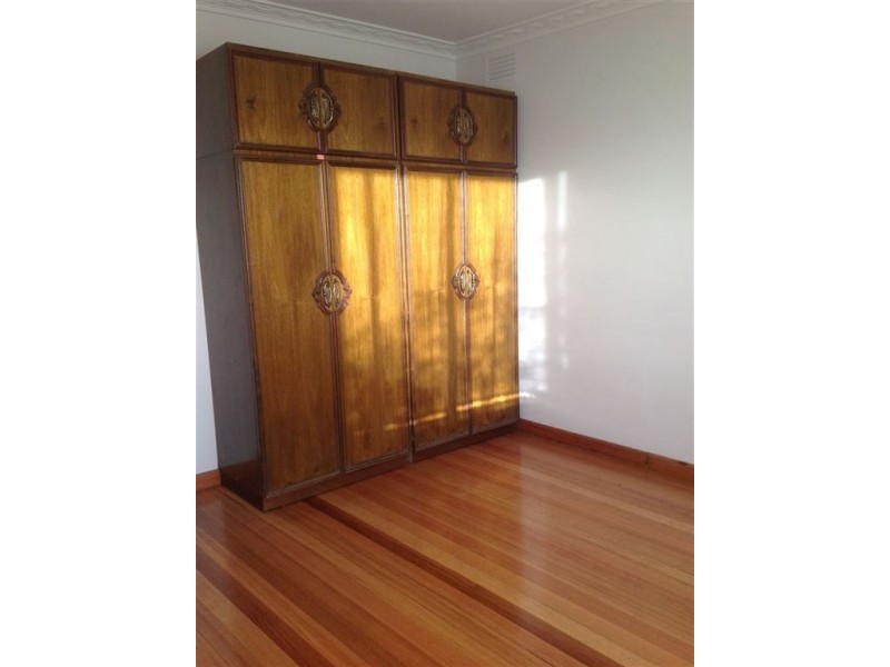 152 Thompson Road, North Geelong VIC 3215